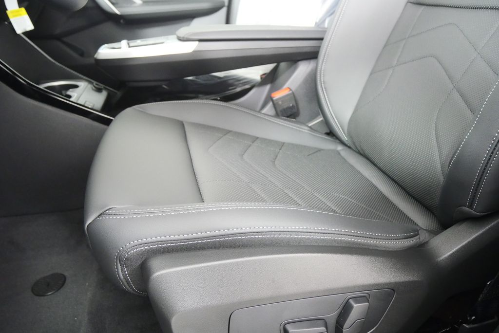 Thumbnail: 2026 BMW X1 - 10