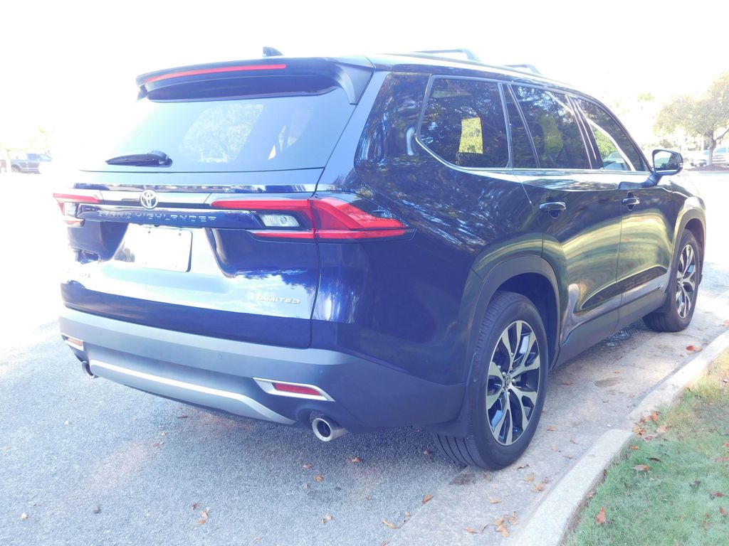 Thumbnail: 2024 Toyota Grand Highlander - 11
