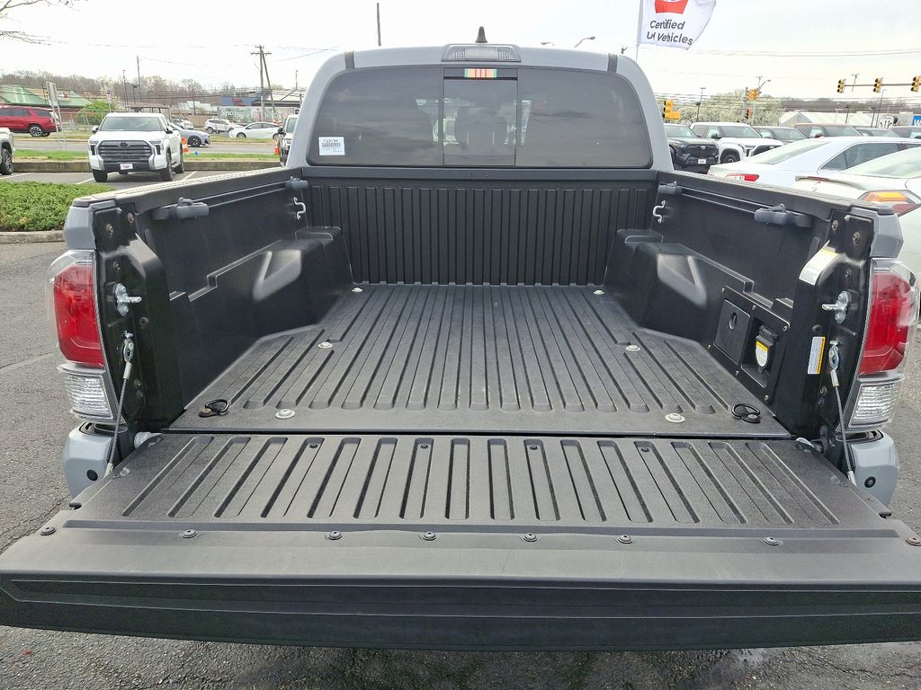 2021 Toyota Tacoma TRD Sport 28