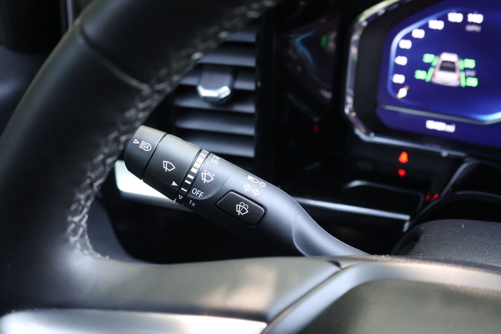 2023 Chevrolet Silverado 1500 LT 24