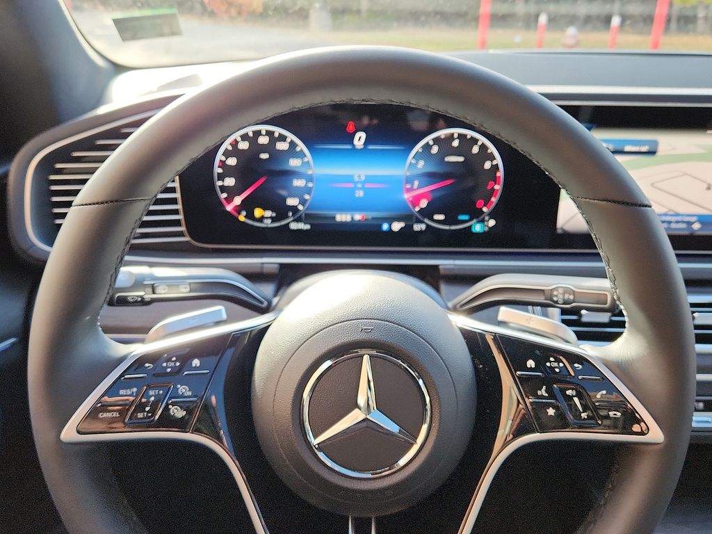 Thumbnail: 2026 Mercedes-Benz GLE - 14