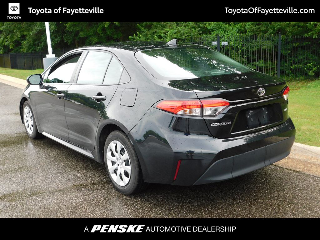 2023 Toyota Corolla LE 3