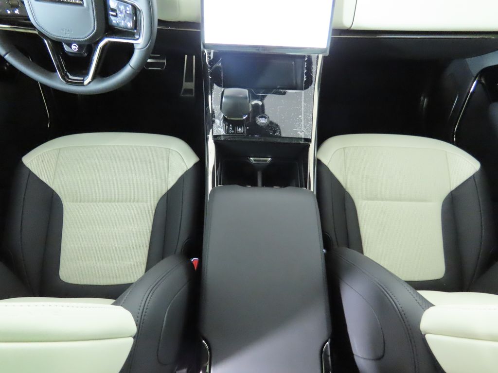 2025 Land Rover Range Rover Sport  17