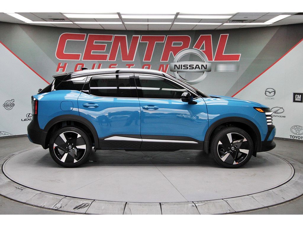 2026 Nissan Kicks SR - 4
