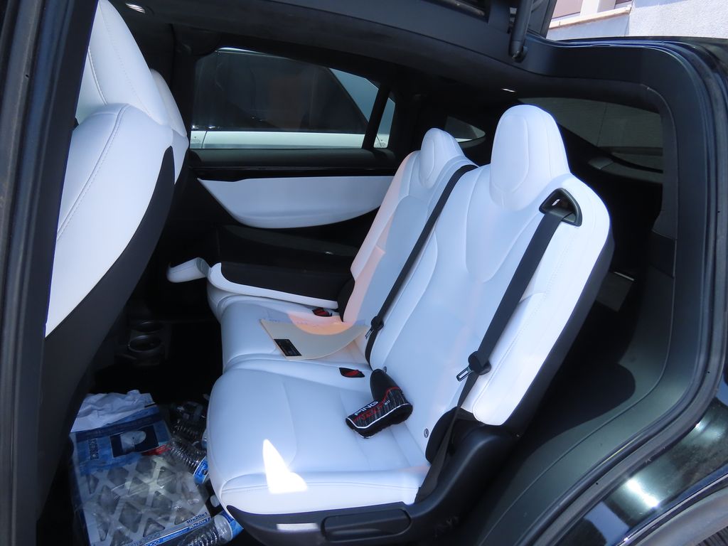 Thumbnail: 2021 Tesla Model X - 11