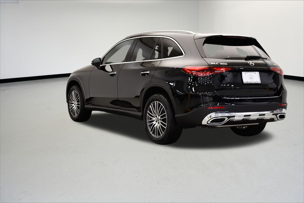 Thumbnail: 2025 Mercedes-Benz GLC - 3