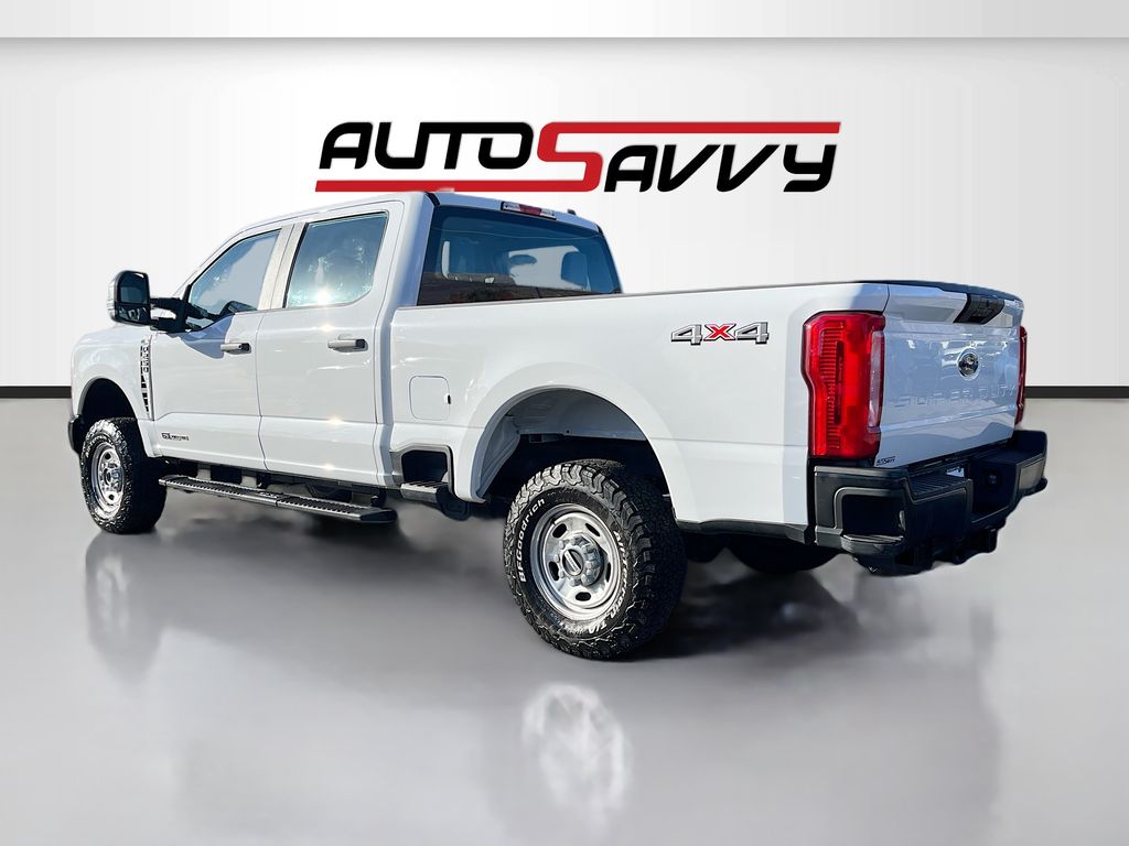 Used 2024 Oxford White Ford XL image 5