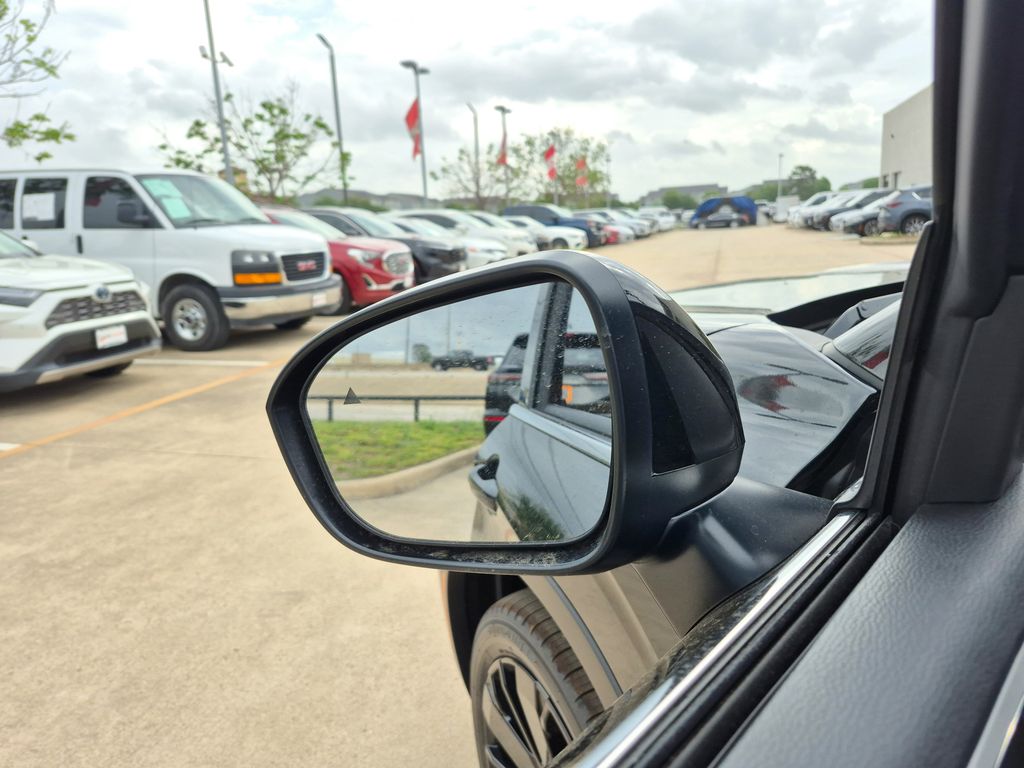 2026 Mitsubishi Outlander LE - 11