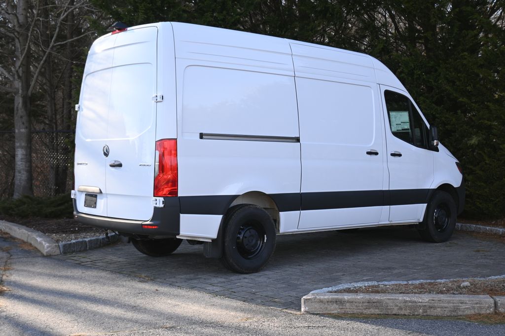 Thumbnail: 2025 Mercedes-Benz Sprinter - 7