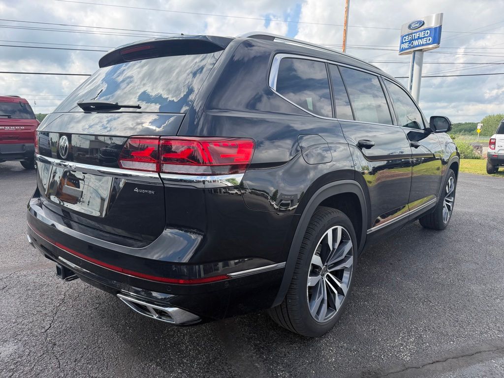 2023 Volkswagen Atlas 3.6L V6 SEL Premium R-Line Black at Klick Lewis Buick Chevrolet