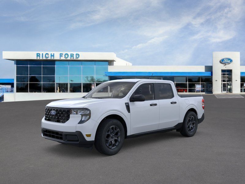 Space White Metallic 2026 Ford Maverick Pickup Truck All-Wheel Drive 8-Speed Automatic