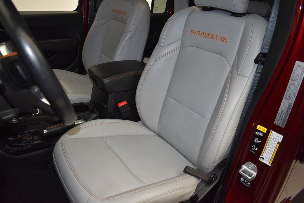 Thumbnail: 2021 Jeep Gladiator - 17