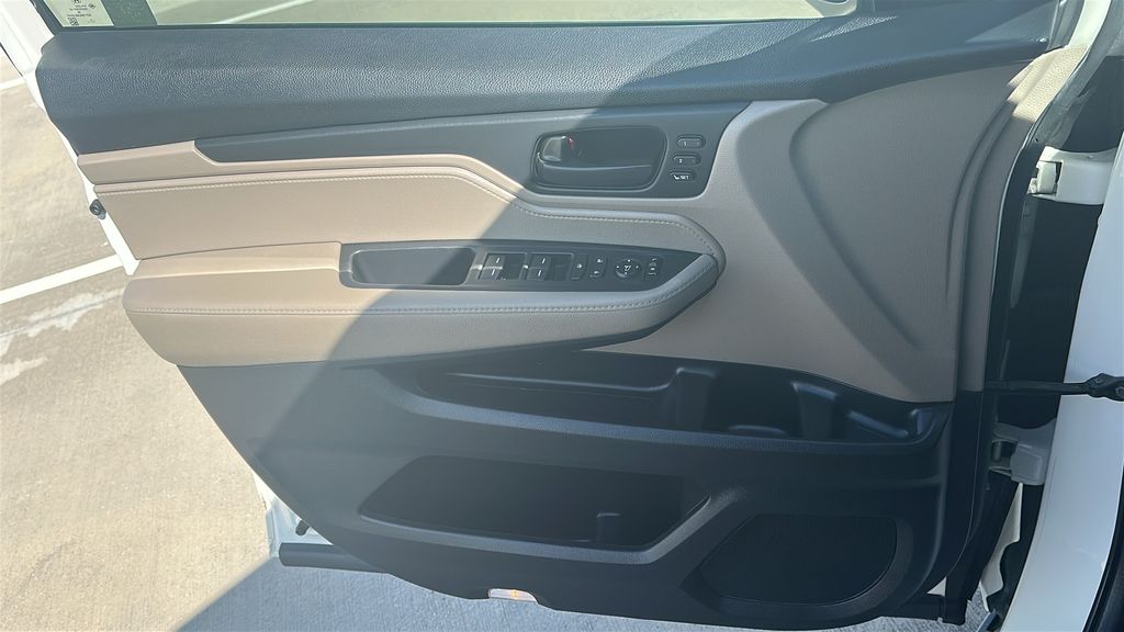 2019 Honda Odyssey EX-L White at Autostrade