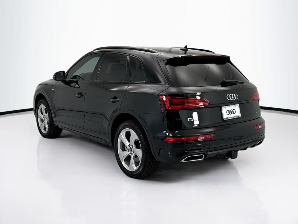 Thumbnail: 2023 Audi Q5 - 7