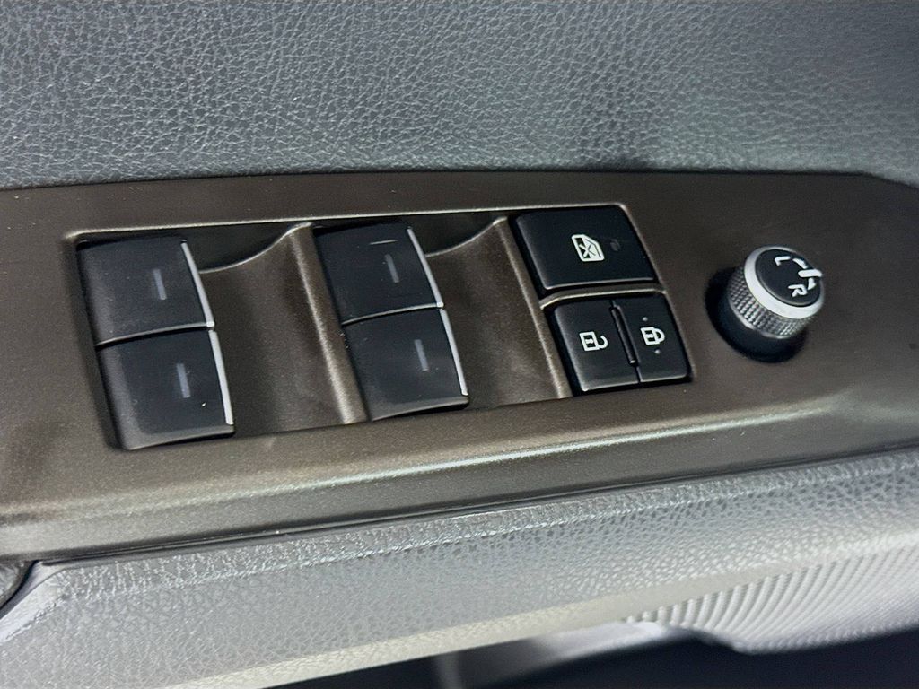 Thumbnail: 2024 Toyota Camry - 18