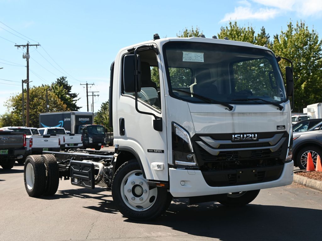 2025 Isuzu NRR 