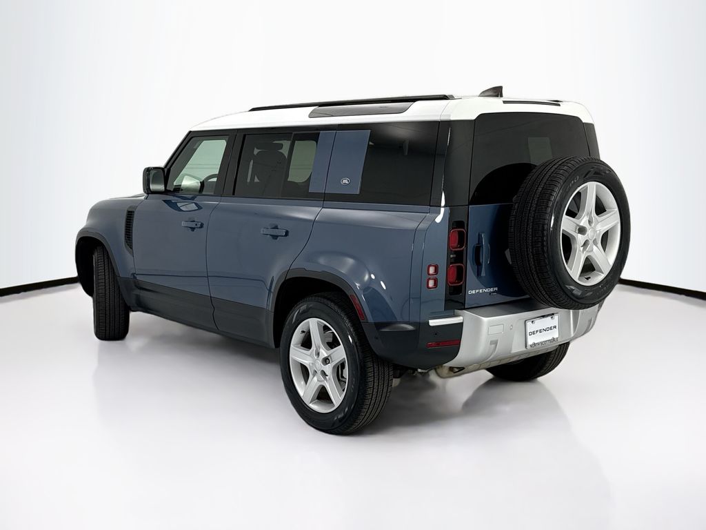 Thumbnail: 2022 Land Rover Defender - 7