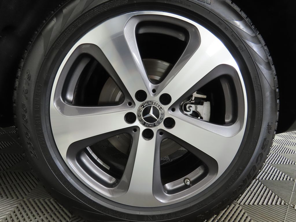 Thumbnail: 2019 Mercedes-Benz GLC - 31