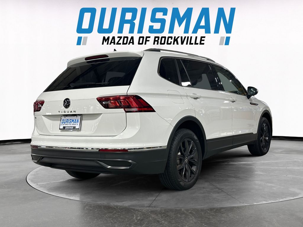 2022 Volkswagen Tiguan 2.0T SE photo