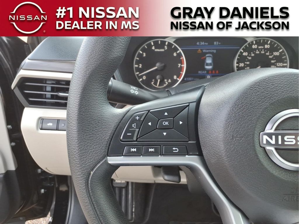 Used 2025 Nissan Altima Sedan