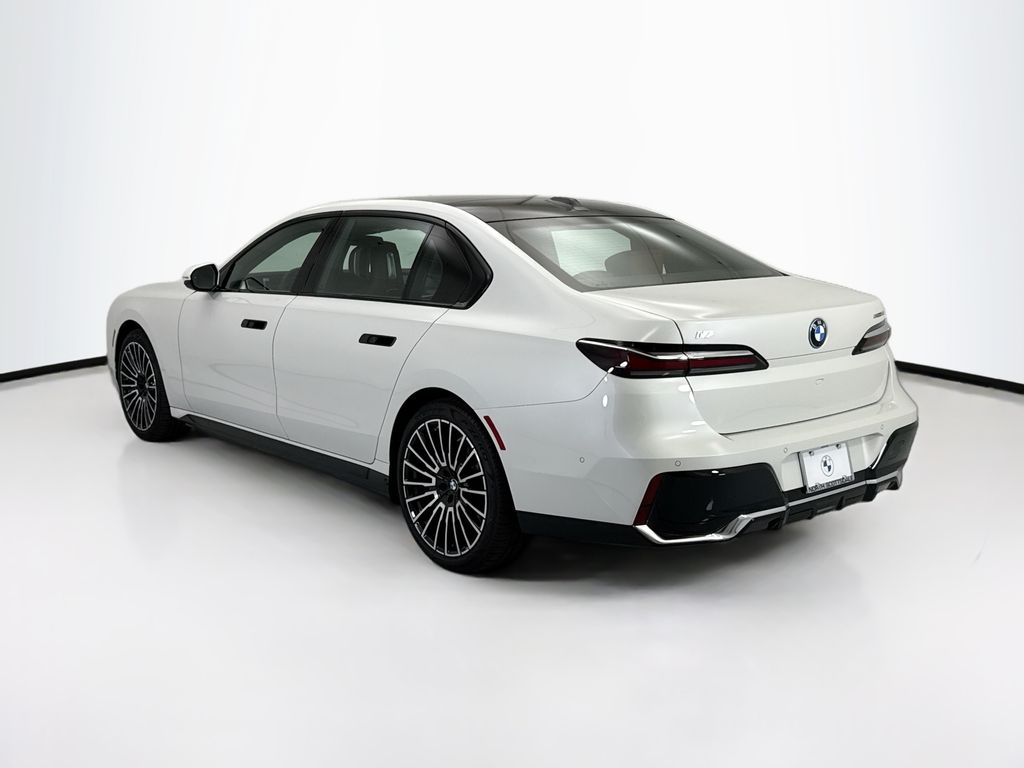Thumbnail: 2026 BMW i7 - 7