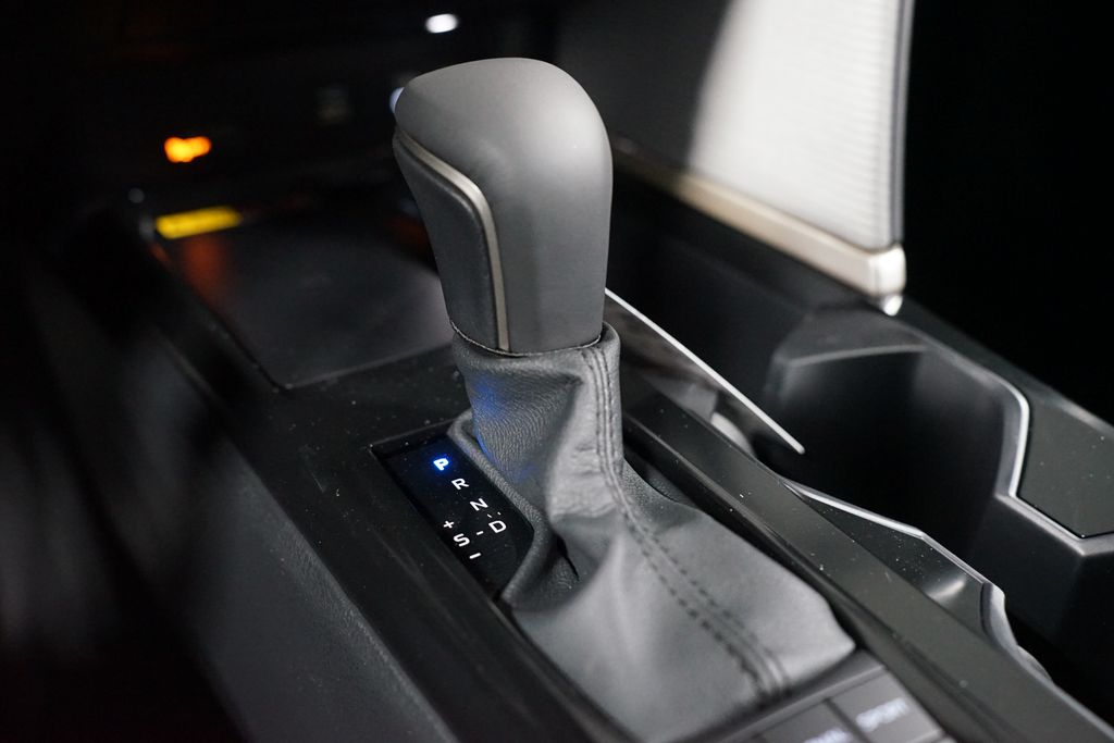 Thumbnail: 2026 Toyota Camry - 21