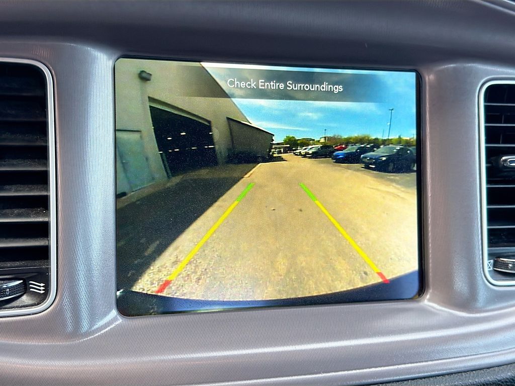 Used 2023 Black Dodge SXT image 13