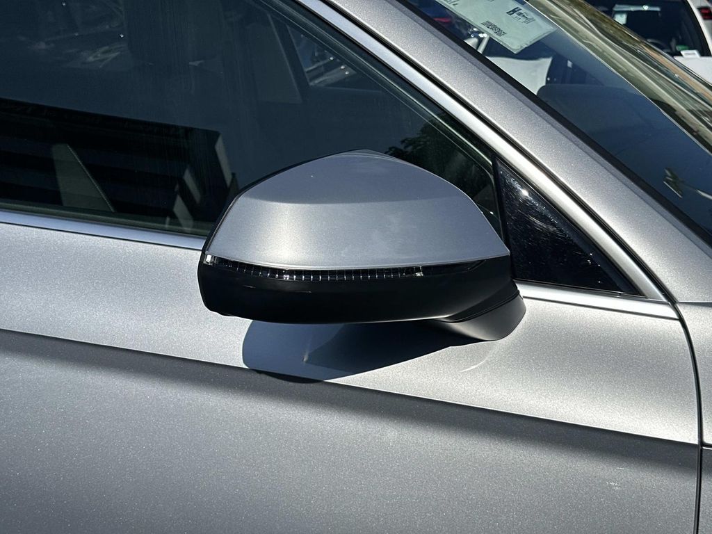 Thumbnail: 2023 Audi Q5 - 18