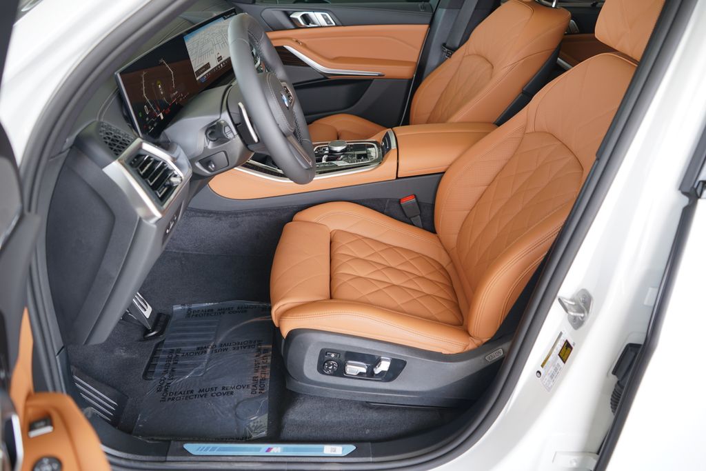 Thumbnail: 2026 BMW X5 - 10