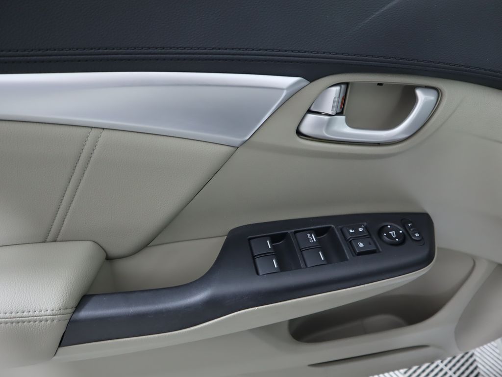 Thumbnail: 2015 Honda Civic - 23