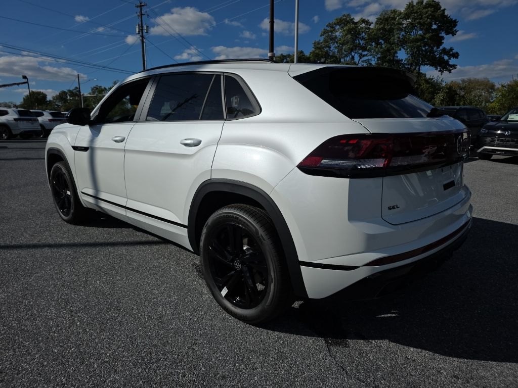 2026 Volkswagen Atlas Cross Sport 2.0T SEL R-Line Black - 7