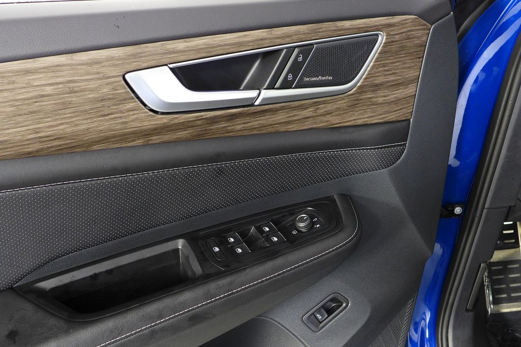 Thumbnail: 2025 Volkswagen Atlas - 12