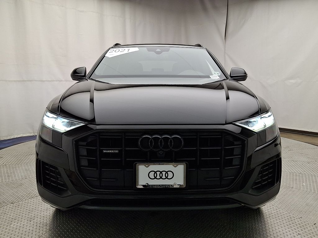 Thumbnail: 2021 Audi Q8 - 2