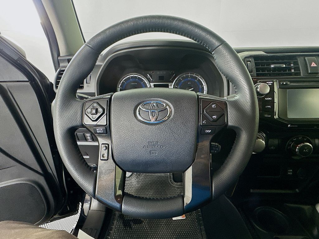 Thumbnail: 2019 Toyota 4Runner - 11