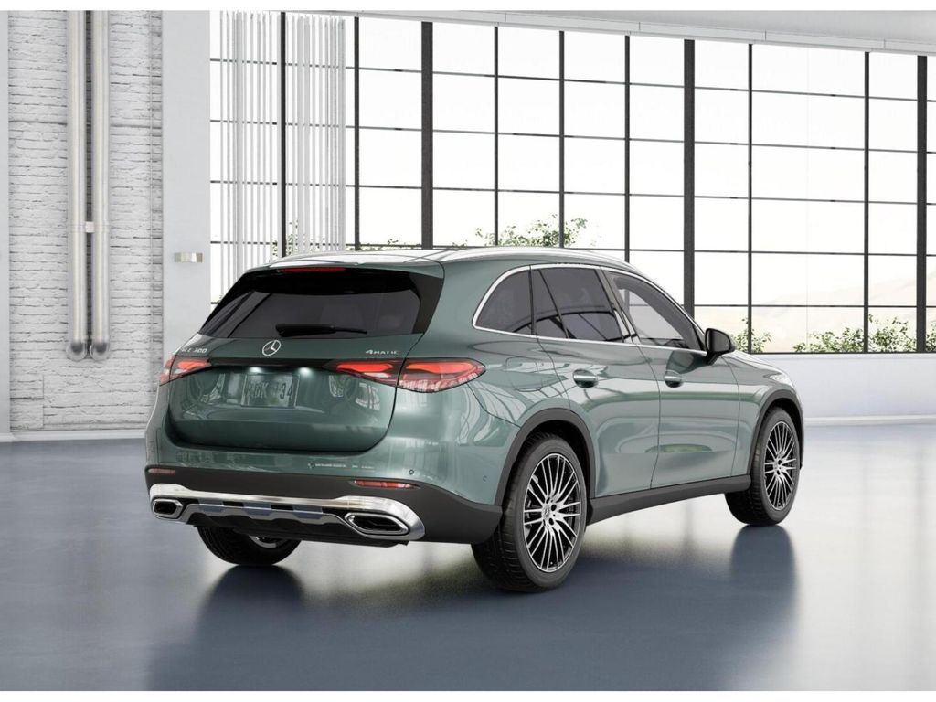 New 2026 Silver Mercedes-Benz GLC 300 image 22