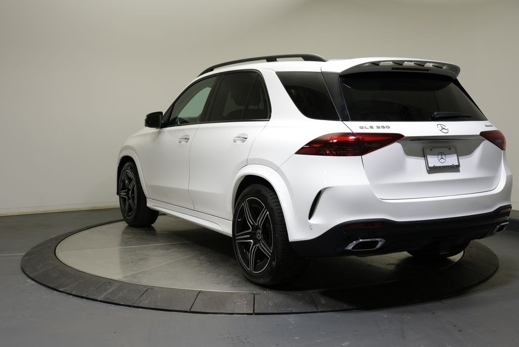 Thumbnail: 2026 Mercedes-Benz GLE - 5