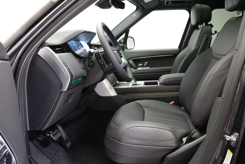 Thumbnail: 2026 Land Rover Range Rover - 29