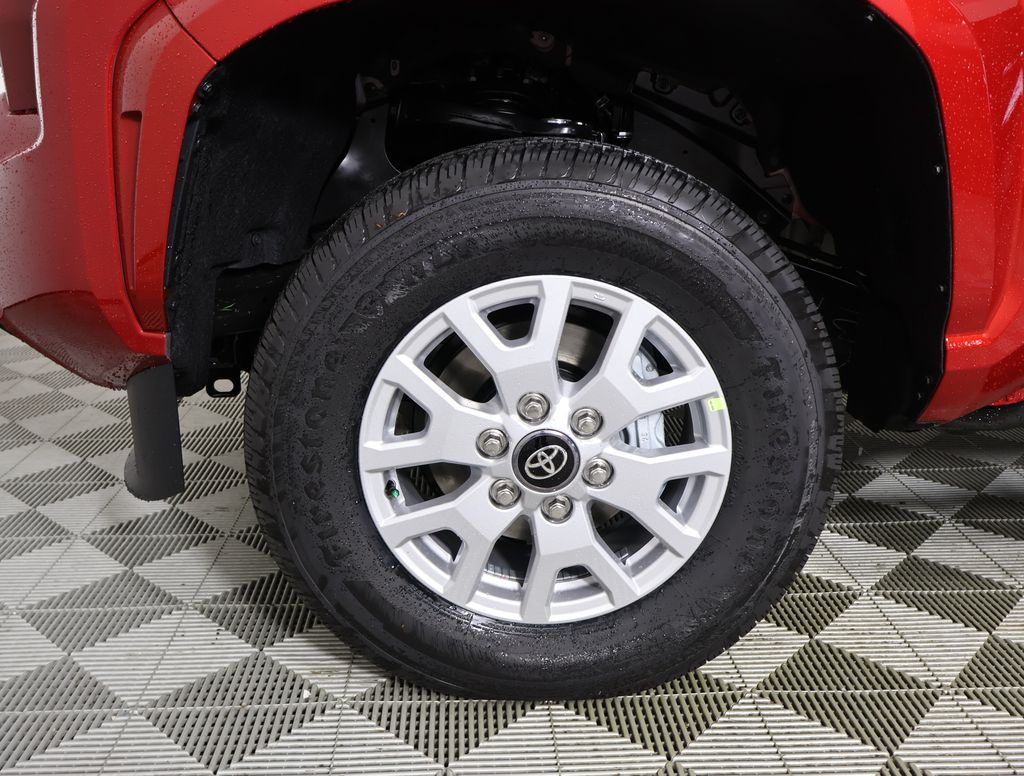 2025 Toyota Tacoma SR5 Double Cab photo 5