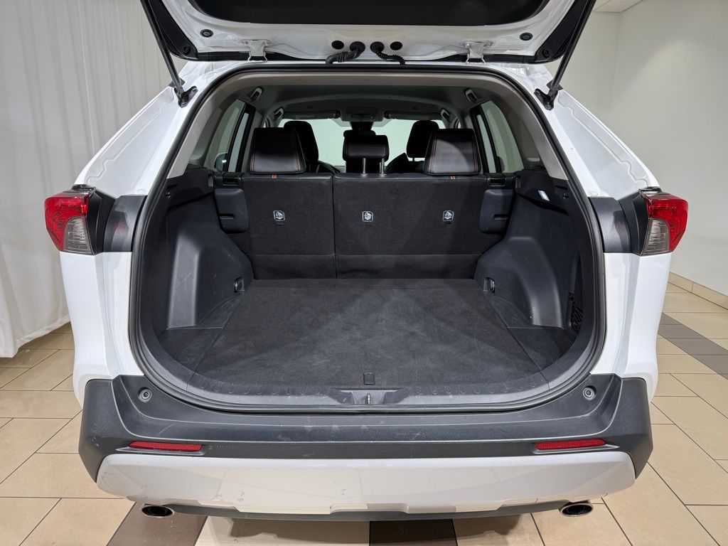 Thumbnail: 2024 Toyota RAV4 - 11