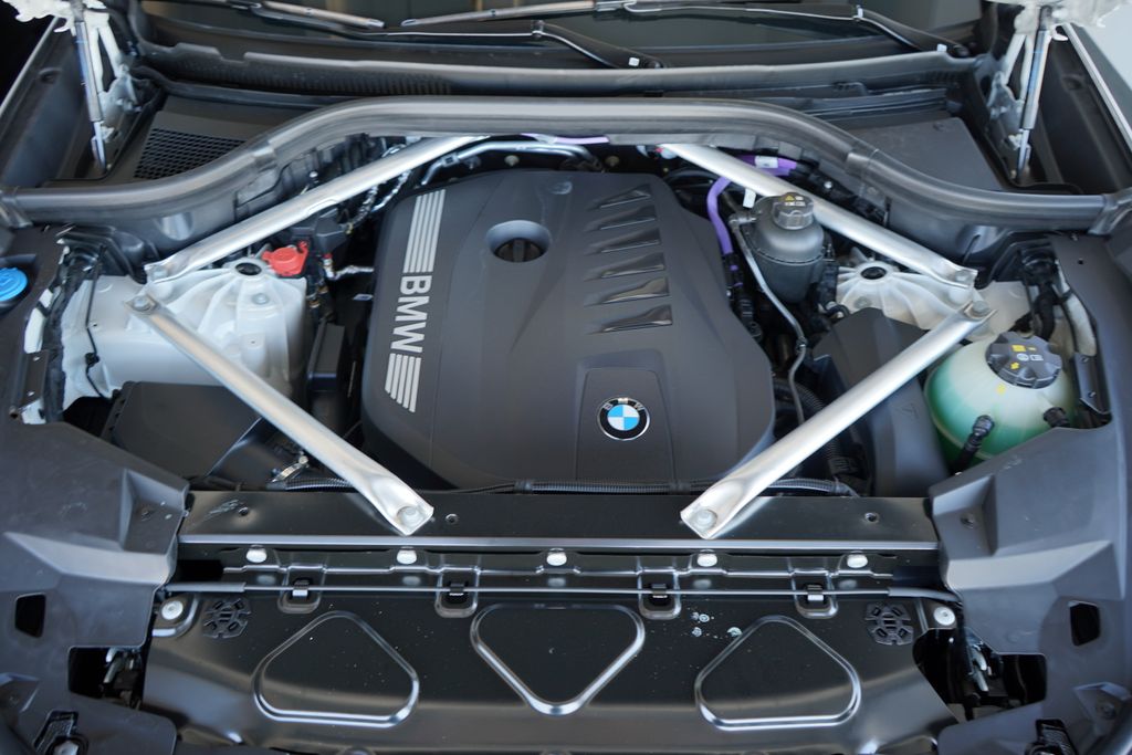 Thumbnail: 2026 BMW X5 - 21