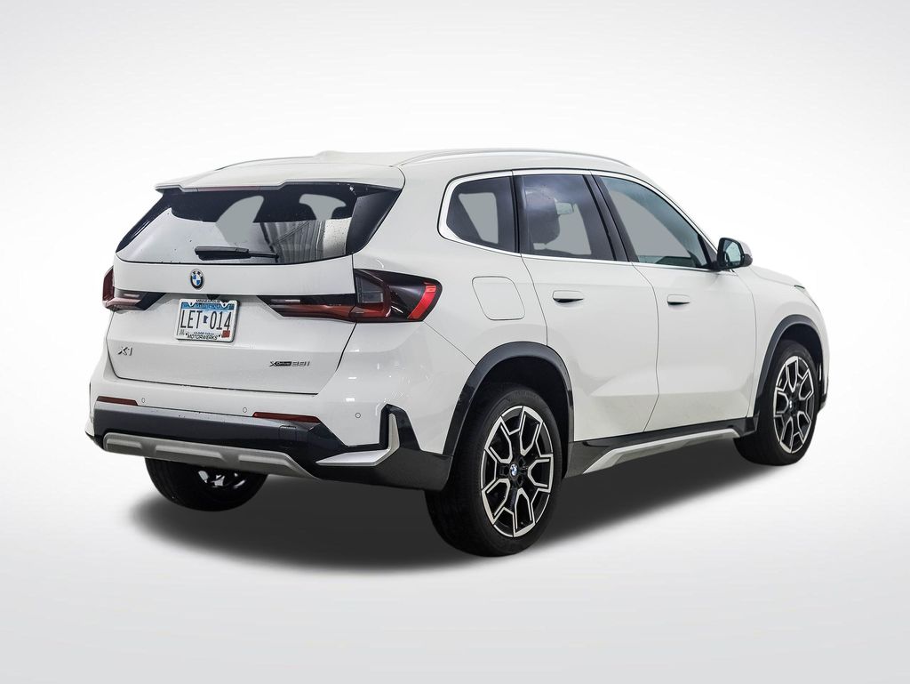 Thumbnail: 2023 BMW X1 - 5
