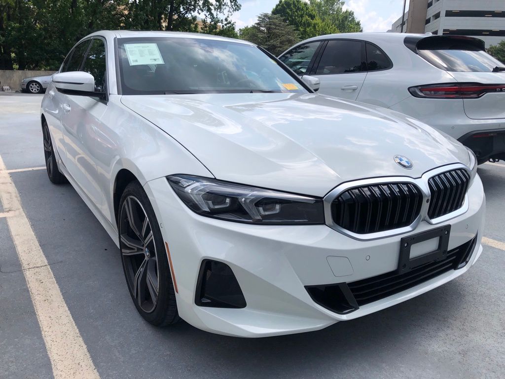Thumbnail: 2024 BMW 3 Series - 3
