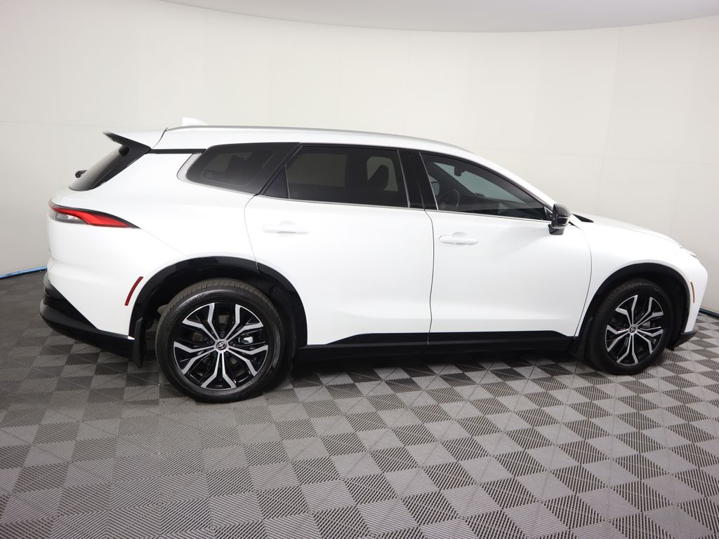 Thumbnail: 2025 Toyota Crown Signia - 4