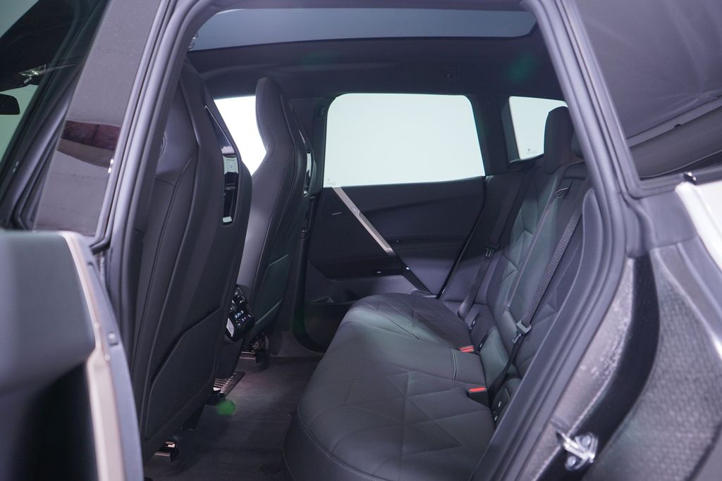 Thumbnail: 2026 BMW iX - 9