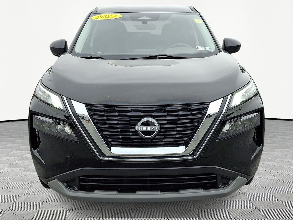 2023 Nissan Rogue — photo 2