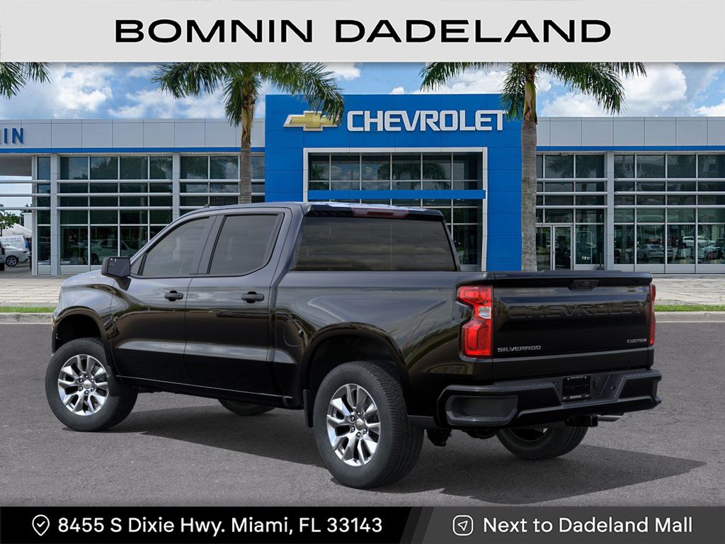 View vehicle photo 4