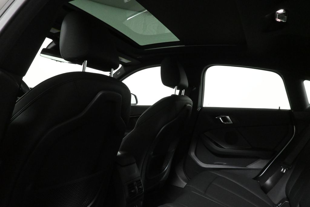 Thumbnail: 2024 BMW 2 Series - 32