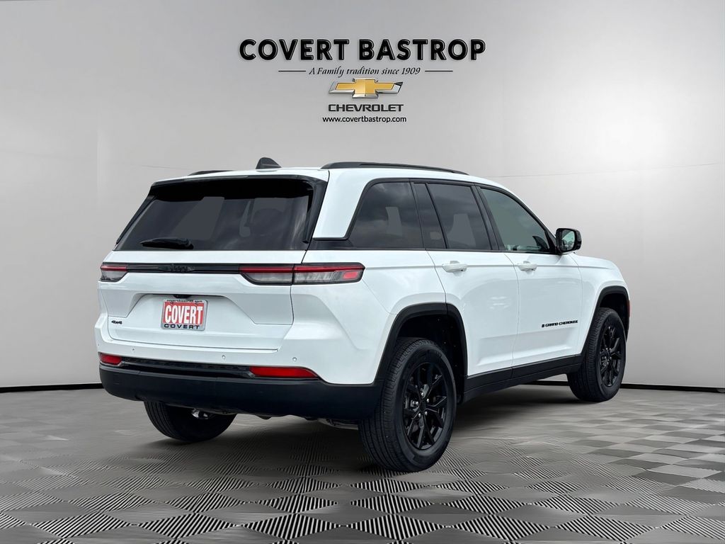 Used Car 2025 Jeep Grand Cherokee  Altitude For Sale Under $40,000 In Austin, Texas