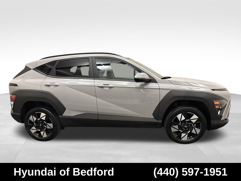 2025 Hyundai Kona SEL - Image 4