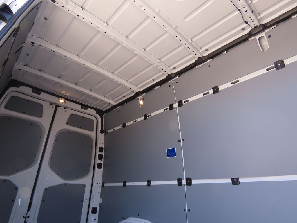 Thumbnail: 2025 Mercedes-Benz Sprinter - 26